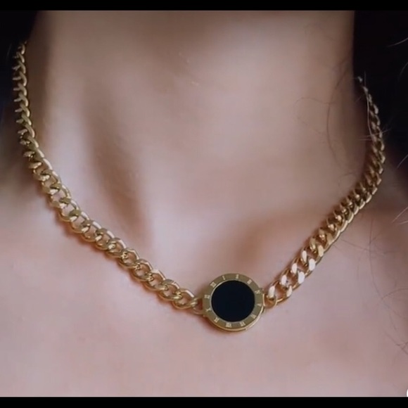 NEW! Reversible Necklace. Black/White. - Picture 1 of 12